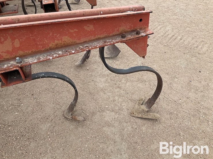 8-row-strip-tiller/cultivator-image-6