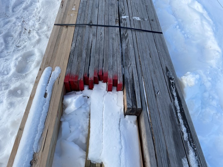 #3788-•-bundle-of-laminated-wood-beams-image-11