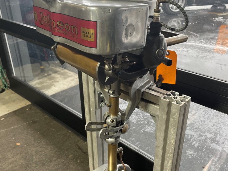 #3829-•-johnson-vintage-outboard-boat-motor-image-1