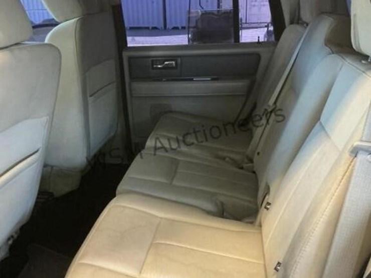 ford-expedition-image-23