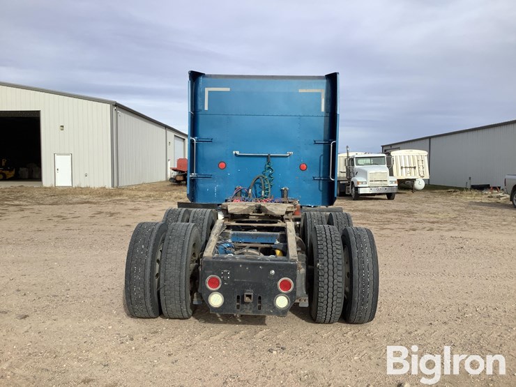 1998-peterbilt-377-image-4