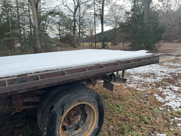 1977-ford-600-image-21