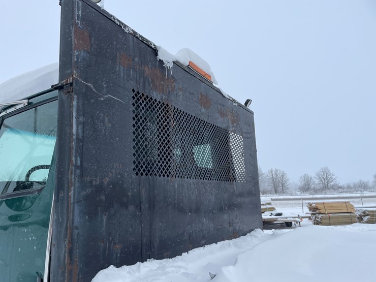 #400-•-2006-sterling-straight-truck-(has-wi-title)-image-33