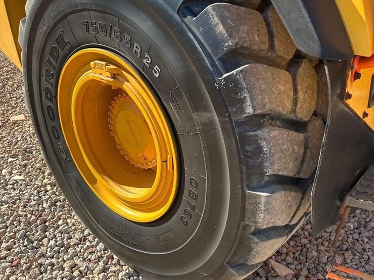 2016-volvo-a30g-image-22