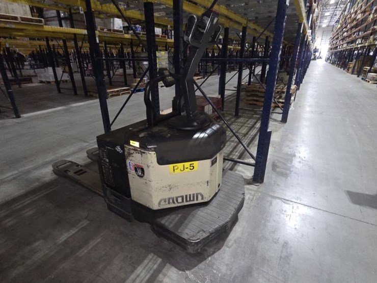 1998-crown-pe3520-60-image-1