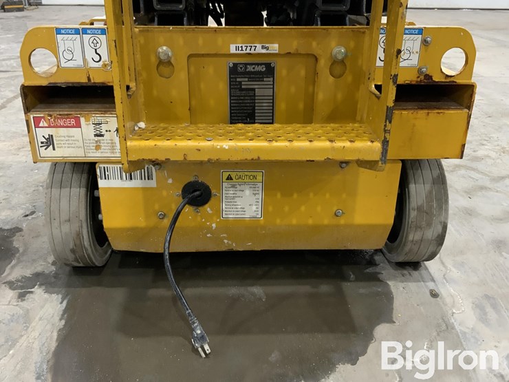 2021-xcmg-xg1330dc-electric-self-propelled-scissor-lift-image-13