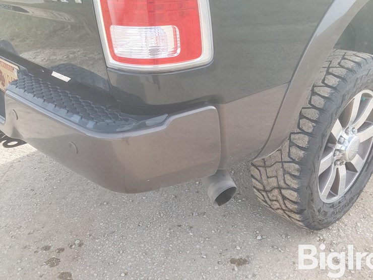 2018-dodge-2500-image-17