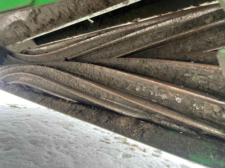 2024-john-deere-w235r-image-29