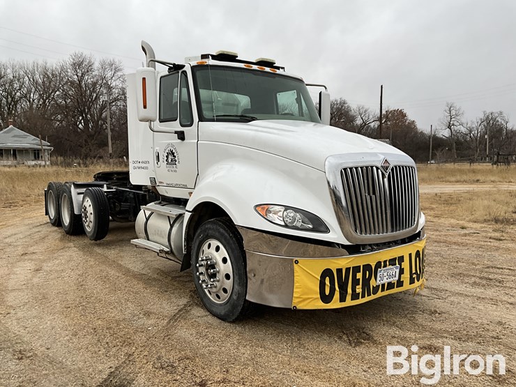 2009-international-prostar-image-3