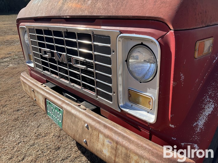 1970-gmc-5500-image-9