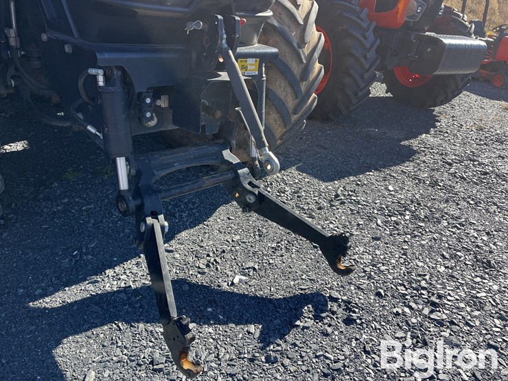 2022-jcb-8330-fastrac-4wd-tractor-image-10