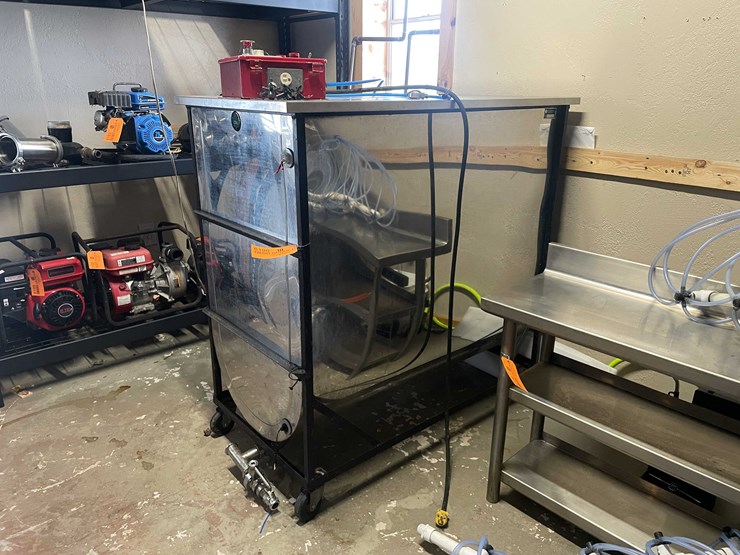 #6180-•-cdl-stainless-steel-tank-with-high-and-low-gauges-image-3