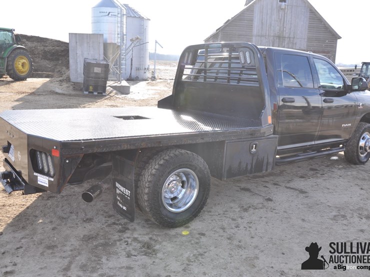 2022-ram-3500-tradesman-image-5