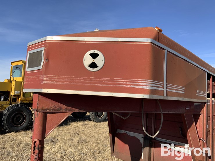 1990-titan-trailer-image-10