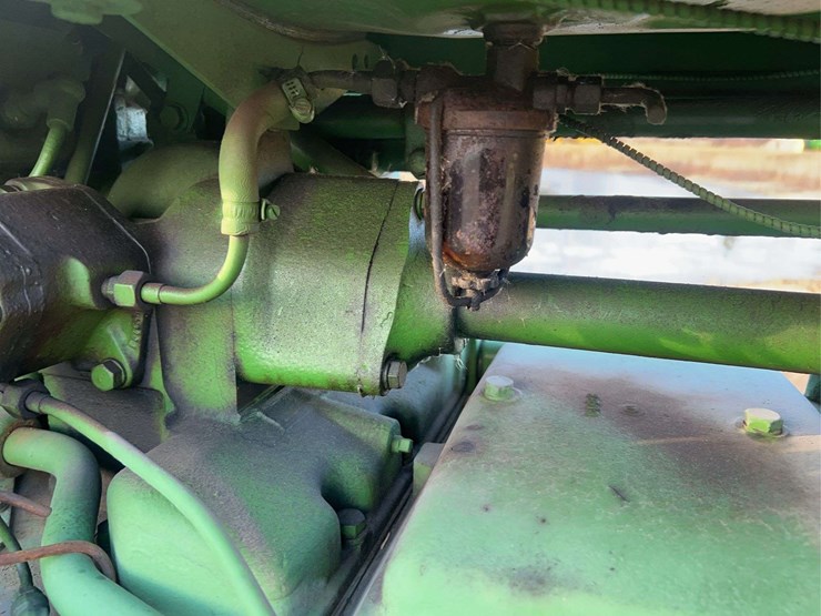 1957-john-deere-720-image-36