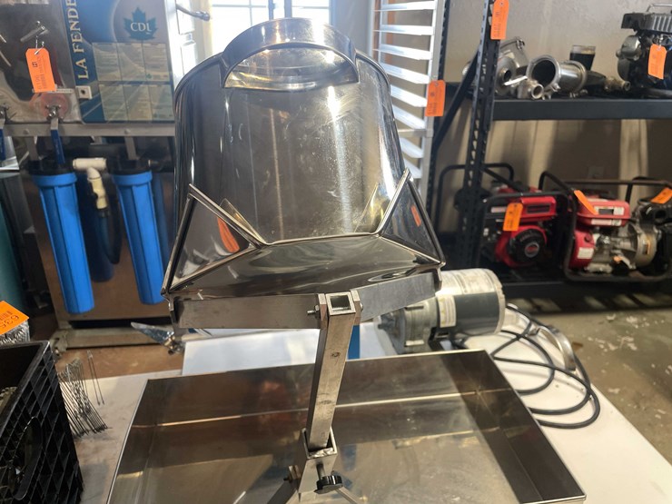 #6186-•-maple-candy-machine-image-11