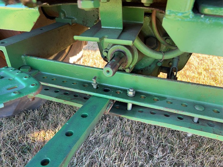 1960-john-deere-830-image-45