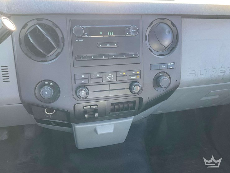 2012-ford-f-250-pickup-truck-image-15