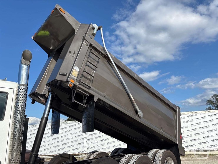 2019-kenworth-t880-image-12