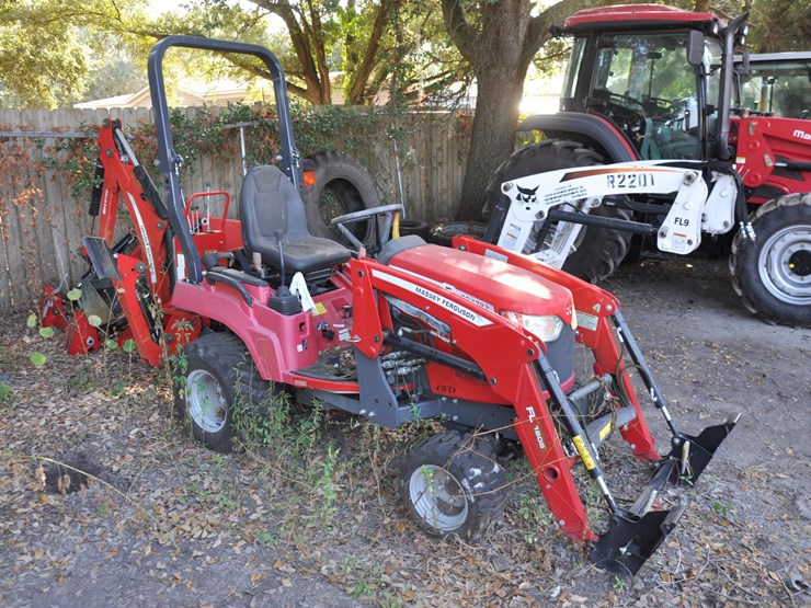 2021-massey-ferguson-gc1723eb-image-3