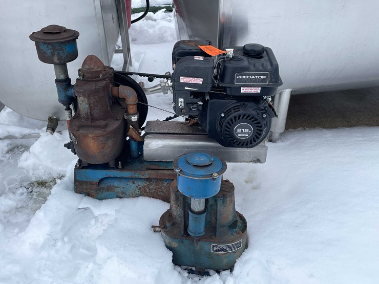 #3523-•-gas-powered-predator-motor-and-surge-vacuum-pump-image-8