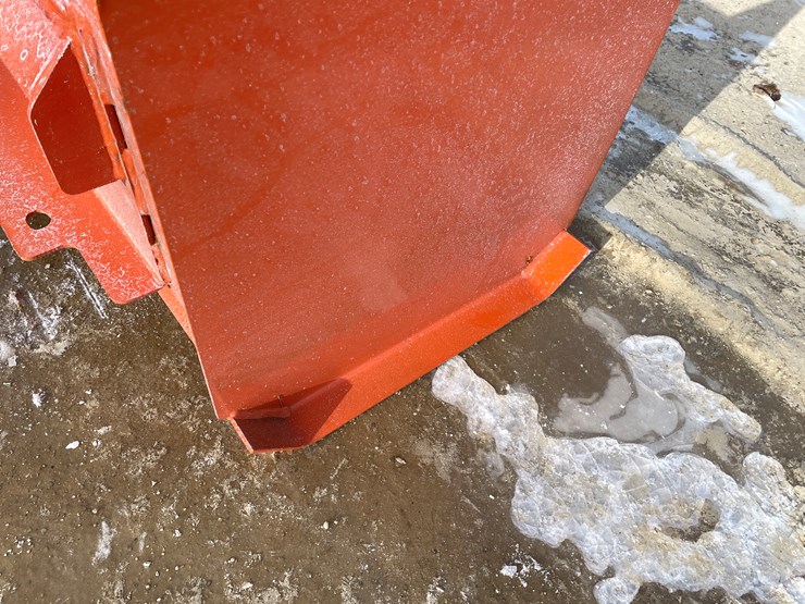 #2028-•-new-kc-mini-36"-snow-pusher-image-12