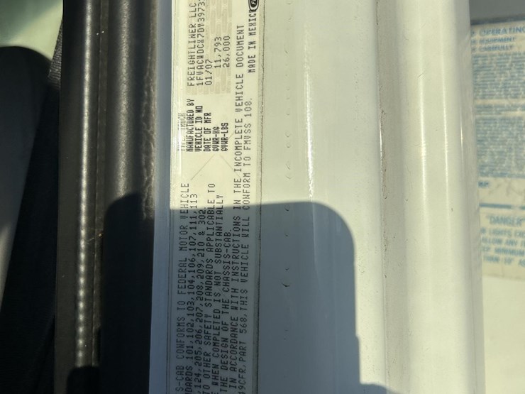 2007-freightliner-business-class-m2-106-image-54