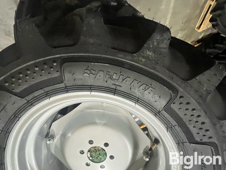 alliance-df-whr1-4080a-tires-&-rims-image-9