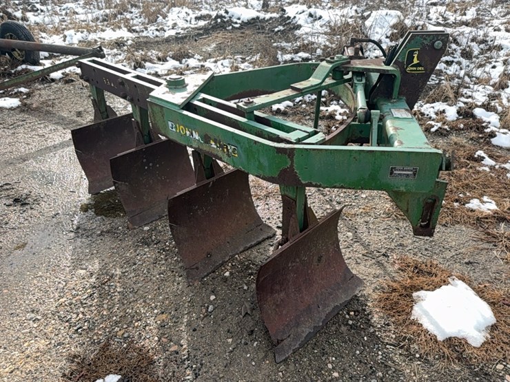 john-deere-3945-image-3