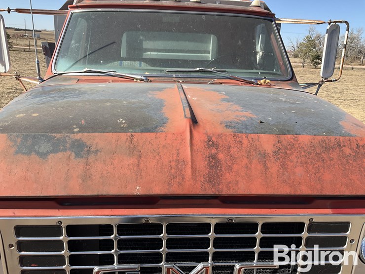 1970-gmc-5500-image-12