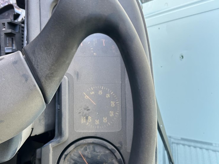 1998-isuzu-ftr-image-52