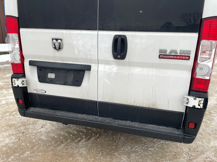 2022-dodge-1500-image-23