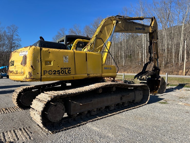 komatsu-pc250-lc-image-5