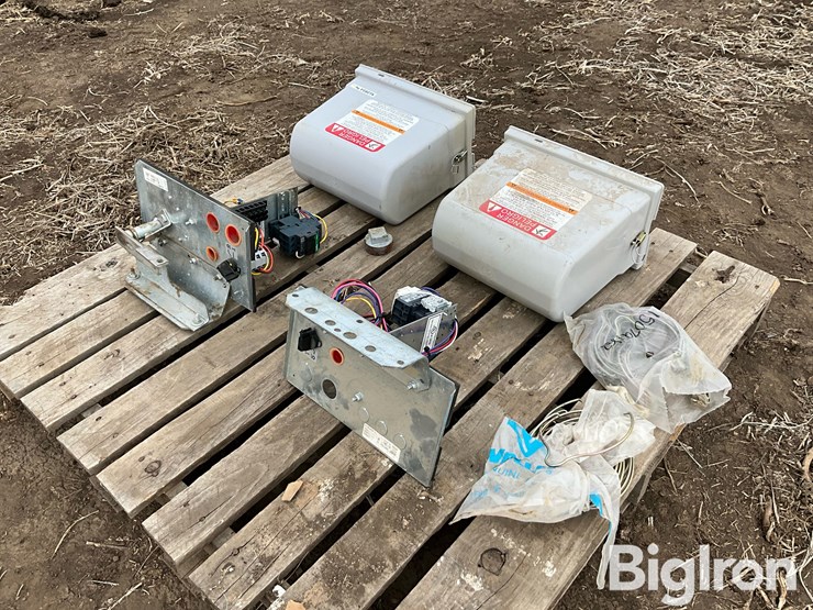 valley-pivot-tower-control-boxes-image-4