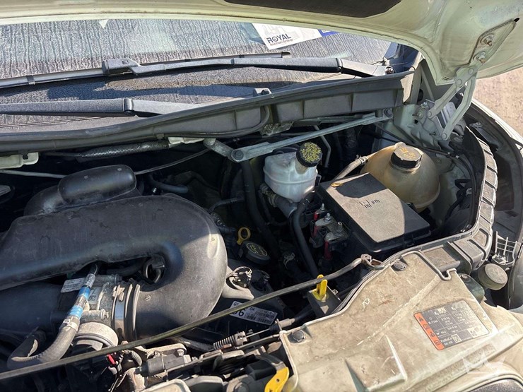 2019-ford-transit-image-9