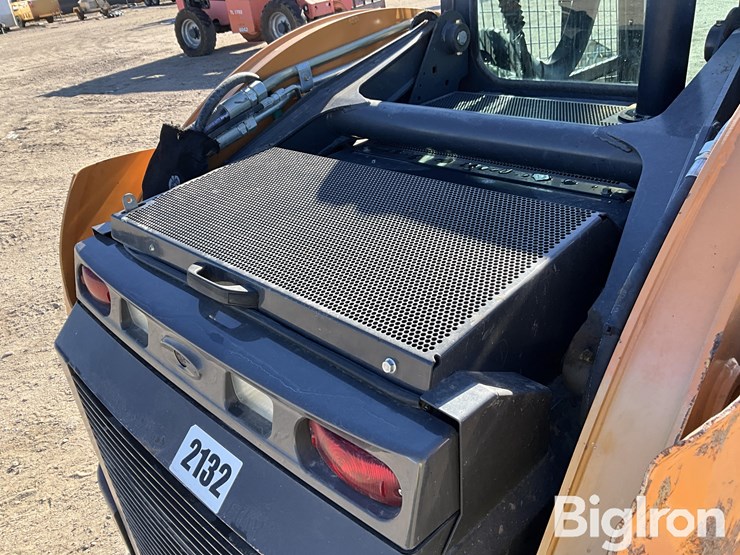 2020-case-tv450b-image-18