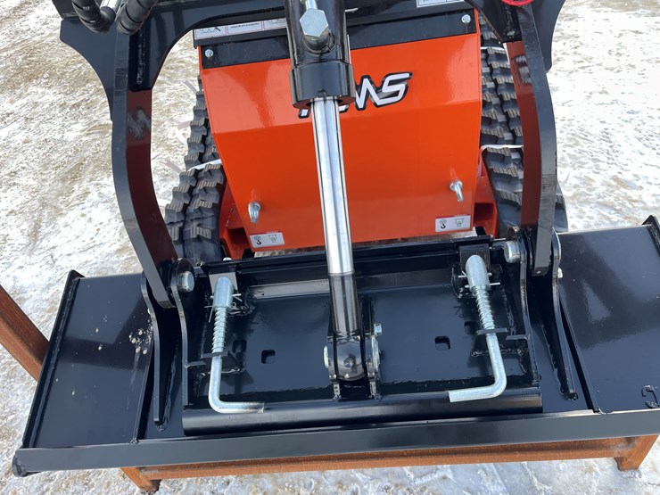 #300-•-mms-mini-skid-steer-ride-on-loader-image-28