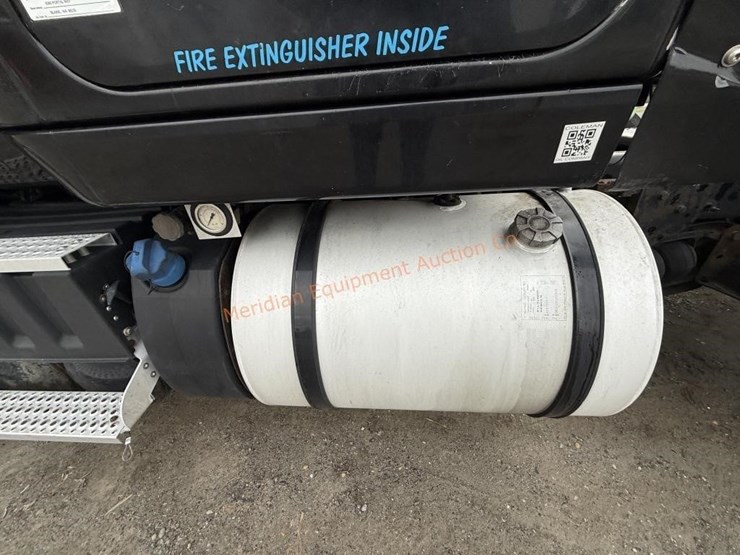 2017-international-prostar-image-34