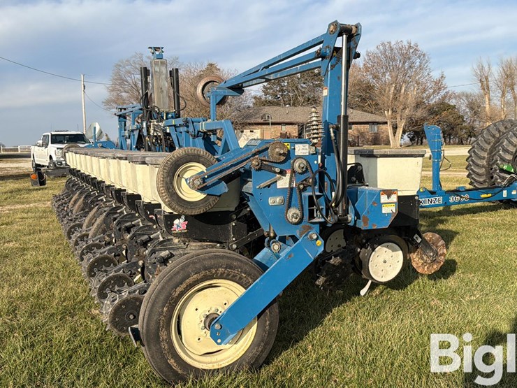 kinze-3600-image-16