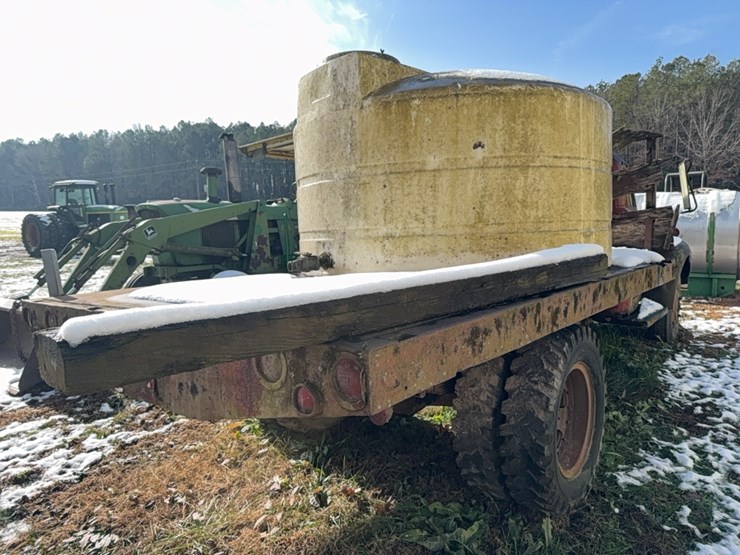 1947-studebaker,-6-wheel-grain,-cattle-sides,-not-running;-located-at-7241-roxbury-rd,-charles-city,-va,-please-call-804.837.9940-or-804.651.4404-with-questions-image-13