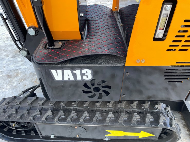 #204-•-miva-va13-mini-excavator-image-25
