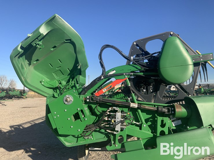 2021-john-deere-735d-image-15