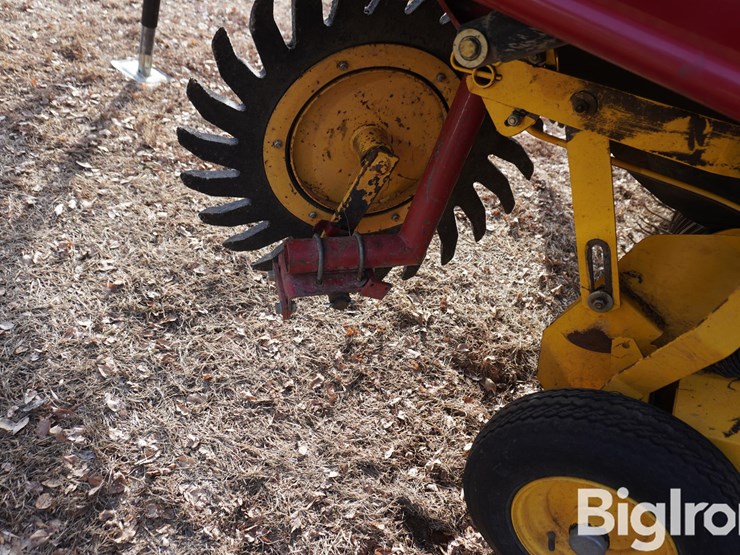 2008-new-holland-br7090-image-9