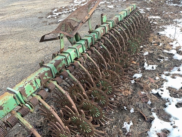 john-deere-15-image-12