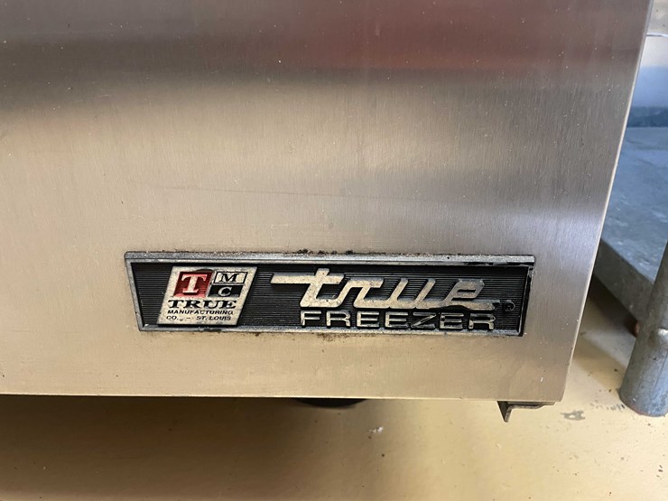 #6355-•-true-freezer-image-8