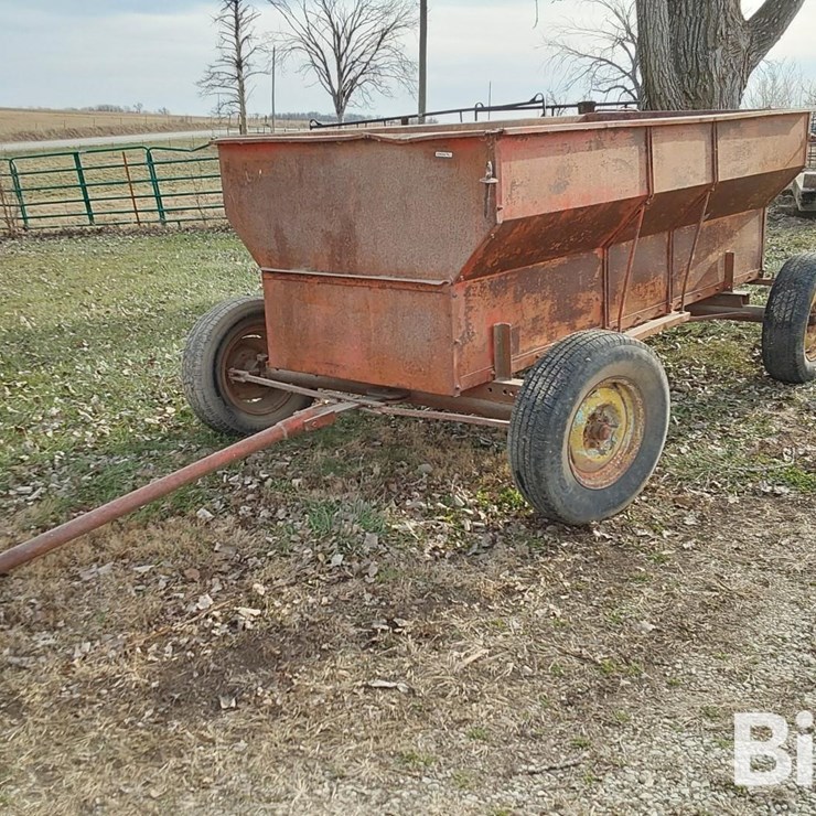 David Bradley 10' Flare Box Wagon
