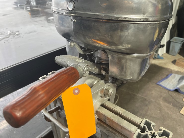 #3832-•-bendix-vintage-outboard-boat-motor-image-9