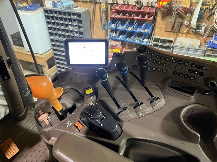 2013-john-deere-6170r-image-28