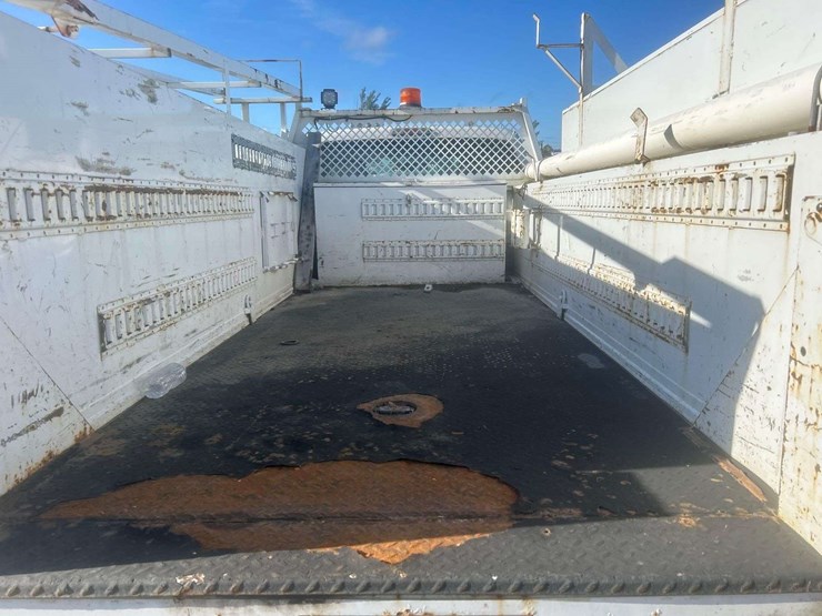 2012-ford-f550-image-25