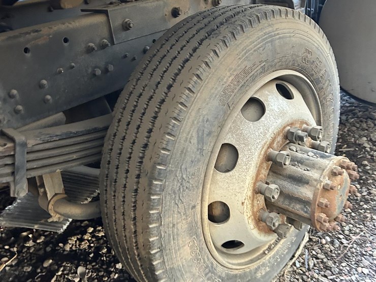 1989-volvo-fe6-image-16